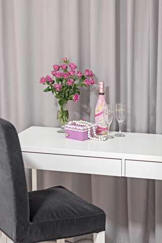 Мини-отель HappyInn Rooms Каунас Двухместный номер с 1 кроватью или 2 отдельными кроватями, общая ванная комната-9